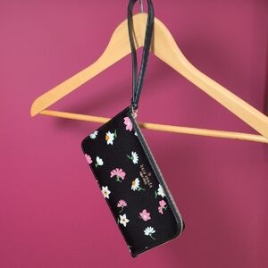 kate spade Lucy Medium Zip Wristlet, Floral Black Multi, NWT